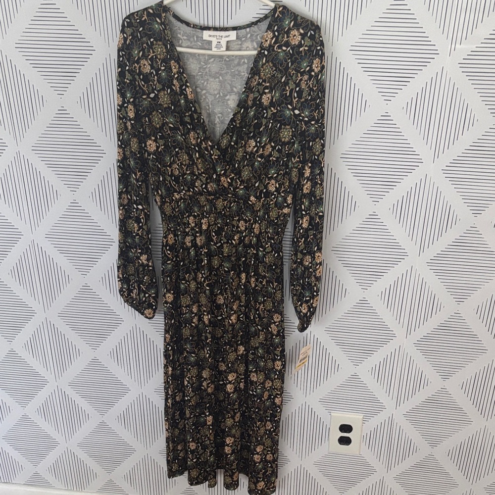 Black Floral Long Sleeve Dress Perfect for Fall! ✨